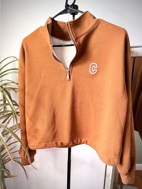 Cropped Quarter-Zip Pullover Sweater in Rust with 'C' Embroidered Logo-Size M